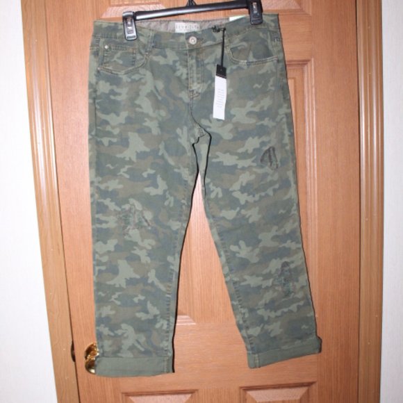 live life by Sanctuary Denim - Sanctuary Camo Denim Capris Cropped Jeans